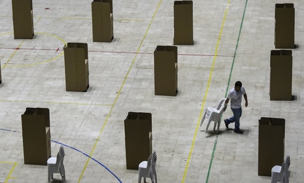 Colombians to vote in first election since peace deal with rebels - France 24
