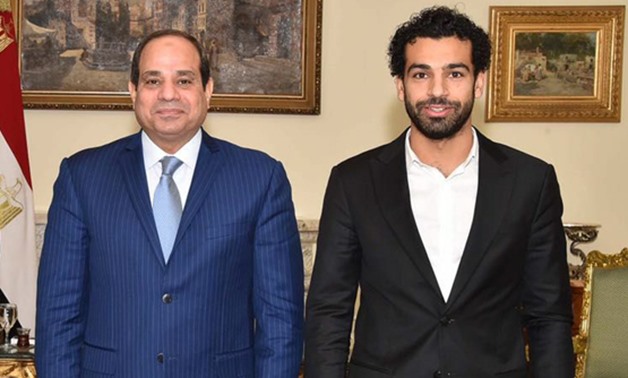 President Abdel Fatah al-Sisi (L) during his meeting with Liverpool's star the Egyptian player Mohamed Salah (R) on January 9, 2018 - File photo/Official Facebook page of Sisi