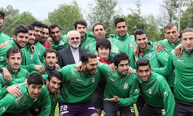 Iranian Foreign Minister in national football team's training in Vienna- CC via Wikimedia/Tasnim news