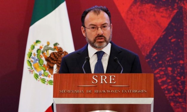 Mexico's Foreign Minister Luis Videgaray delivers a speech during a meeting with diplomatic corps in Mexico City, Mexico, January 9, 2017. REUTERS/Ginnette ...
