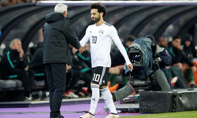 Soccer Football - International Friendly - Portugal vs Egypt - Letzigrund, Zurich, Switzerland - March 23, 2018 Egypt’s Mohamed Salah shakes hands with coach Hector Cuper after he is substituted off REUTERS/Arnd Wiegmann 