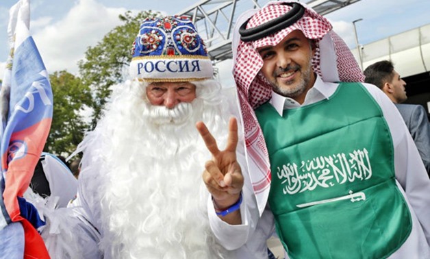 Russian fan and Saudi Arabian fan- FIFA