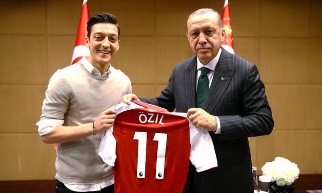 Turkish President Tayyip Erdogan meets with Arsenal's soccer player Mesut Ozil in London, Britain May 13, 2018. Picture taken May 13, 2018. Kayhan Ozer/Presidential Palace/Handout Reuters
