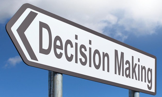 Decision Making Courtesy of Nick Youngson CC BY-SA 3.0 Alpha Stock Images