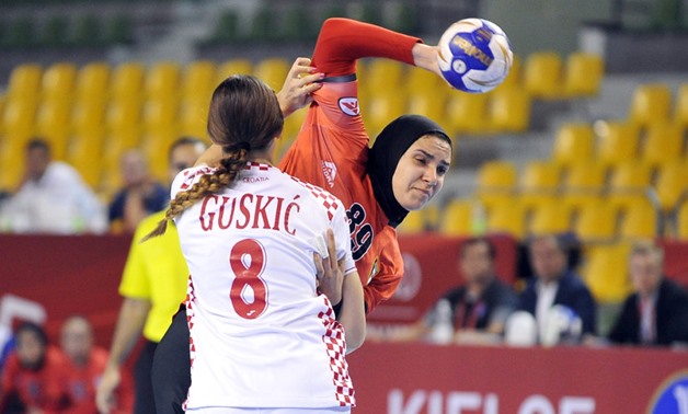 Nada Mohamed from Egypt and Ema Guskic from Croatia during the game - Photo courtesy of the tournament website 