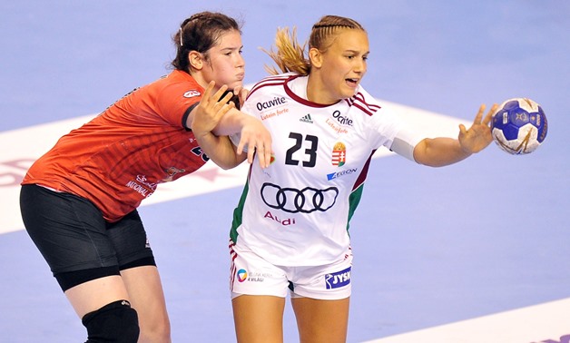 Laila Zaki from Egypt and Kira Banfai from Hungaru during the game, photo courtesy of tournament official website 