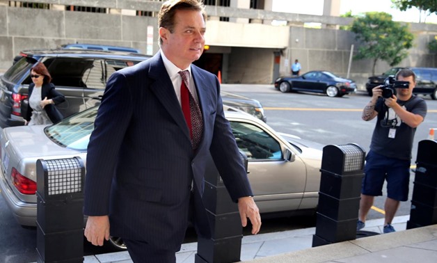 Trump defends ex-aide Manafort as jury weighs verdict - Reuters