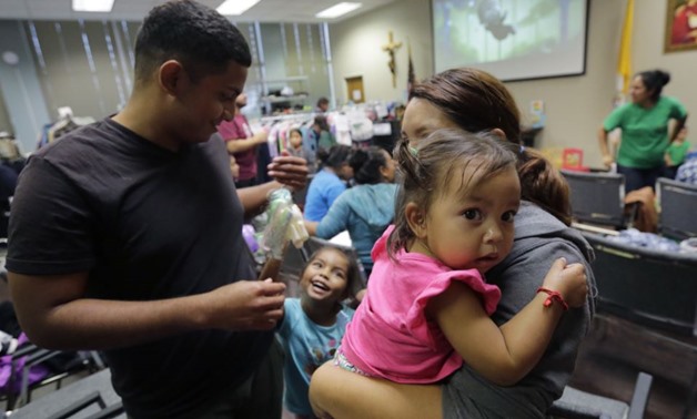 U.S. judge approves plan to reunite separated immigrant families