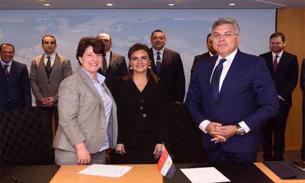 Minister of Investement of International Cooperation Sahar Nasr with the World Banks officials