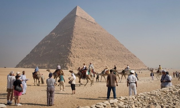 Tourism Revenues in Egypt Drop 15% in 2015: Ministry
