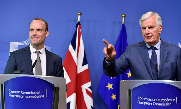 Britain's Secretary of State for Exiting the European Union, Dominic Raab and European Union's chief Brexit negotiator, Michel Barnier, brief the media after a meeting at the EU Commission headquarters in Brussels, Belgium August 31, 2018. REUTERS/Eric Vi