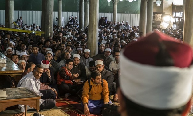FILE – People attend a lecture at Al-Azhar Mosque –AFP/KhaledDesouki
