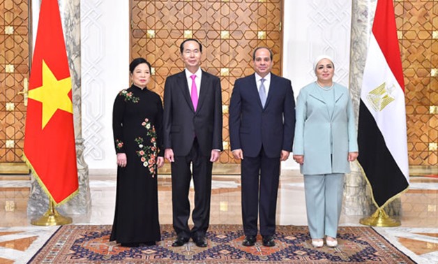 First Lady Enitssar al-Sisi received Monday the wife of Tran Dai Quang, the Vietnamese President – Press Photo