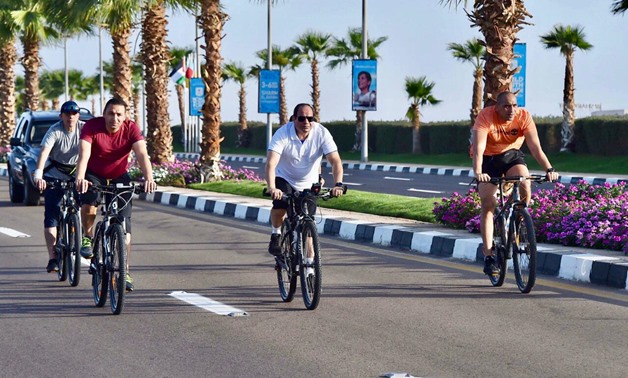 Sisi bikes in Sharm el-Sheikh - Egypt Today