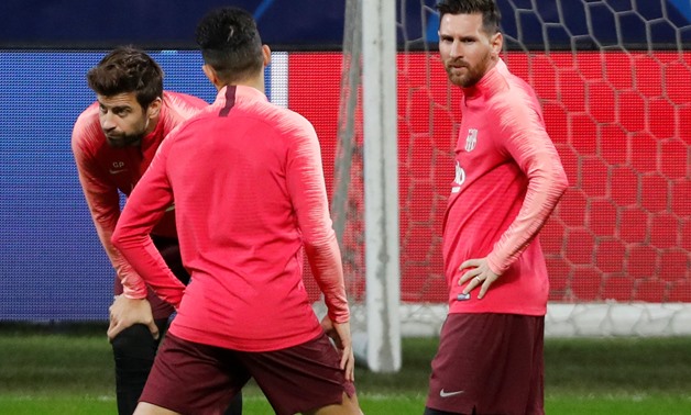 Barcelona's Lionel Messi and team mates during training November 5, 2018  REUTERS/Stefano Rellandini 