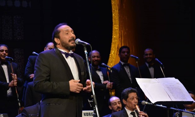 FILE: Veteran singer Ali el-Haggar