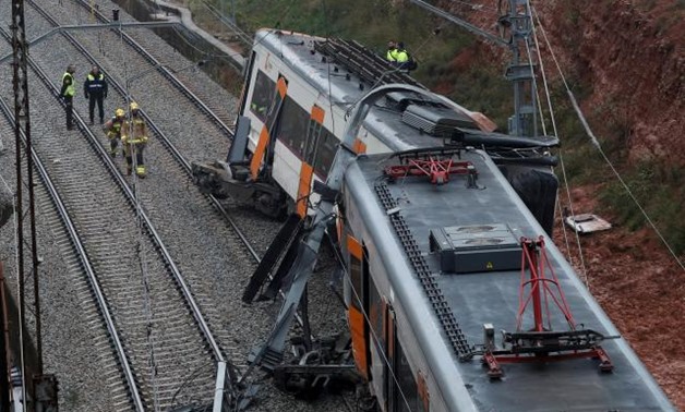 A commuter train derailed outside the Spanish city of Barcelona on Tuesday, killing one person and leaving 44 injured, the emergency services said on twitter.

