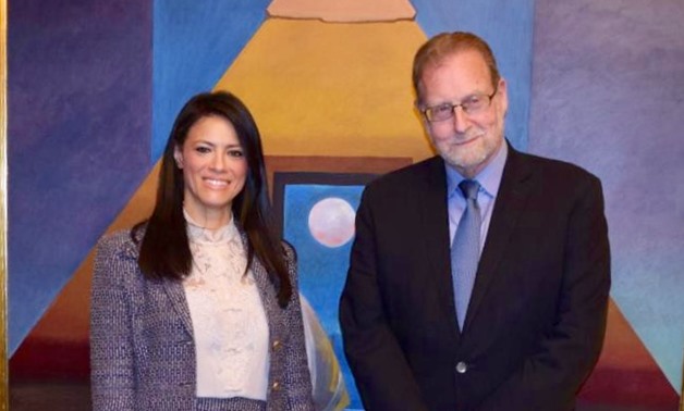 Tourism Minister Rania al Mashat and US Journalist and Travel Editor for CBC and PBS, Peter Greenberg, at the end of his one-week visit to Cairo – Press photo 