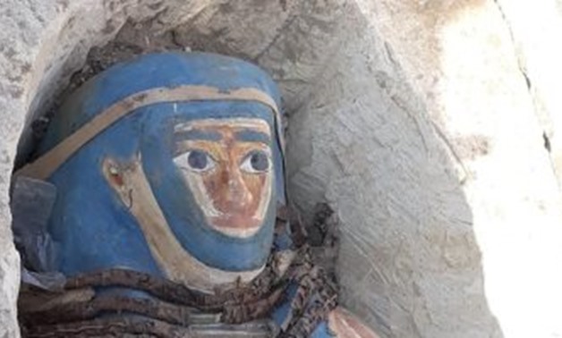 The discovered coffin - Egypt Today.