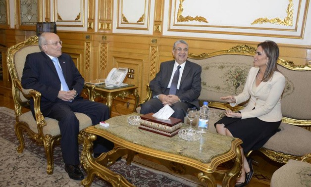 Ministers Mohamedal Assar (L), Mohamed Shaker and  Sahar Nasr (R) - Press photo


