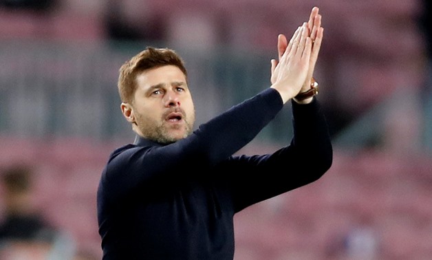 Soccer Football - Champions League - Group Stage - Group B - FC Barcelona v Tottenham Hotspur - Camp Nou, Barcelona, Spain - December 11, 2018 Tottenham manager Mauricio Pochettino applauds their fans after the match Action Images via Reuters/Paul Childs
