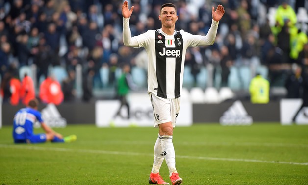 Soccer Football - Serie A - Juventus v Sampdoria - Allianz Stadium, Turin, Italy - December 29, 2018 Juventus' Cristiano Ronaldo celebrates victory after the match REUTERS/Massimo Pinca
