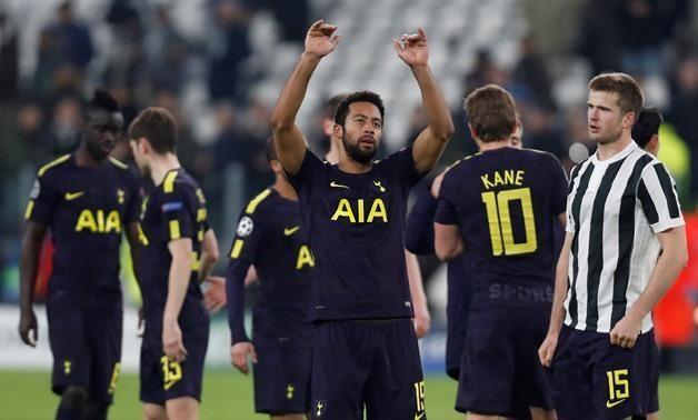 Soccer Football - Champions League - JuventusvsTottenham Hotspur - Allianz Stadium, Turin, Italy - February 13, 2018 Tottenham'sMousaDembele acknowledges fans after the match Action Images via Reuters/Paul Childs