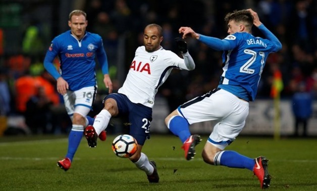 Soccer Football - FA Cup Fifth Round - Rochdale vs Tottenham Hotspur - The Crown Oil Arena, Rochdale, Britain - February 18, 2018 Tottenham's Lucas Moura in action with Rochdale's Ryan Delaney. Photo: REUTERS / Andrew Yates
