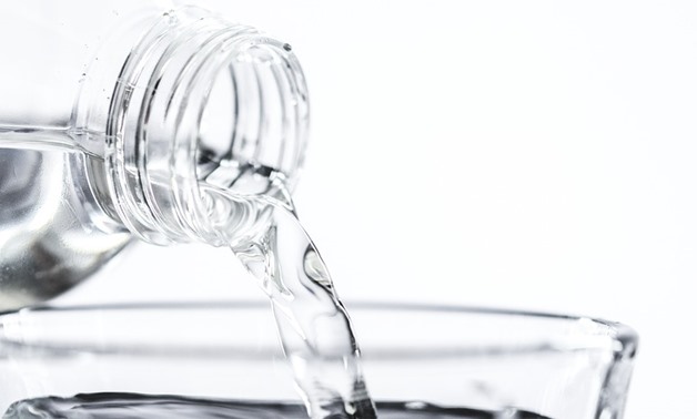 Drinking water- CC via Pixabay/rawpixel