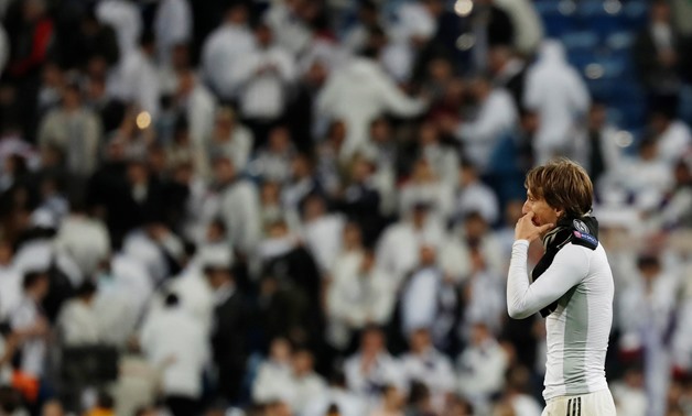 Soccer Football - Champions League - Round of 16 Second Leg - Real Madrid v Ajax Amsterdam - Santiago Bernabeu, Madrid, Spain - March 5, 2019 Real Madrid's Luka Modric looks dejected at the end of the match REUTERS/Susana Vera 
