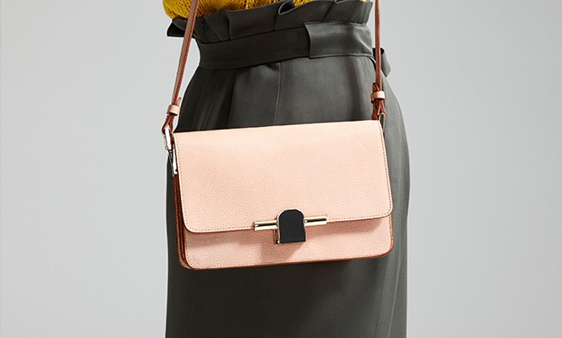 The Iconic Bag_Pictures courtesy Massimo Dutti
