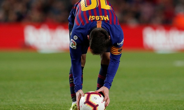 Soccer Football - La Liga Santander - FC Barcelona v Rayo Vallecano - Camp Nou, Barcelona, Spain - March 9, 2019 Barcelona's LionelMessi REUTERS/Albert Gea