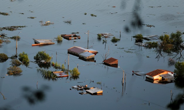 A flooded area is seen after the Paraguay river overflowed in the outskirts of Asuncion, Paraguay April 16, 2019. REUTERS/Jorge Adorno
