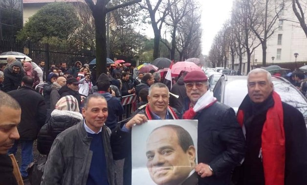 Egyptian nationals in Milan, Italy, headed to the Egyptian Embassy to cast their ballots for the second day on the new amendments to the Egyptian Constitution - Egypt Today/ Hossam El-Din Mohamed 