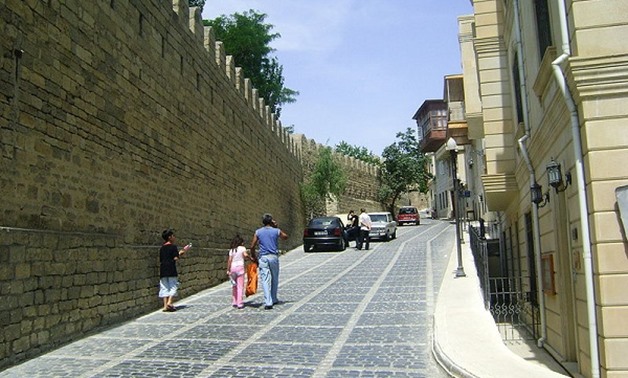 walls of the fortress of the Baku Old City (Azerbaijan) via wikimedia commons - Самый древний
