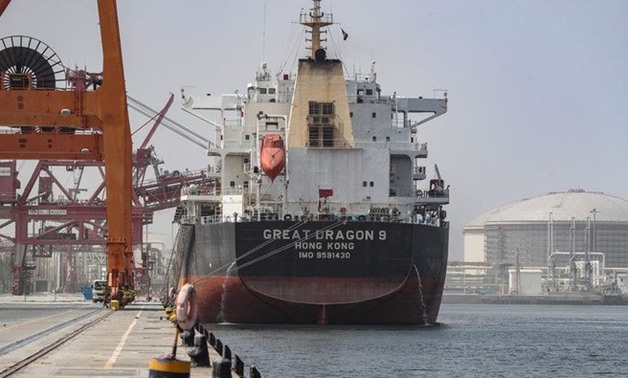 A cargo ship is seen moored at the port of Fujairah in the Gulf Emirate on May 13, 2019. (AFP / KARIM SAHIB)