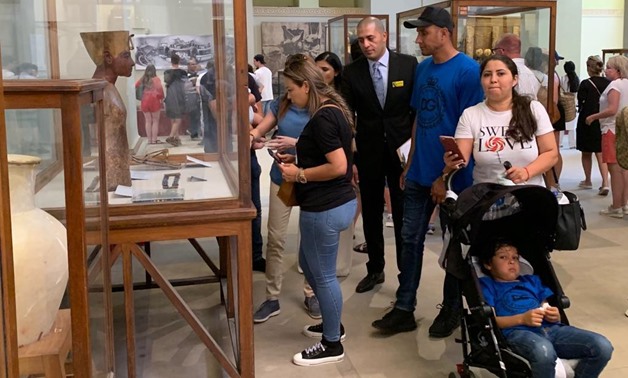 Costa Rican goalkeeper for Real Madrid Keylor Navas and his family visit the Egyptian Museum in Cairo- Egypt Today/Ahmed Essam