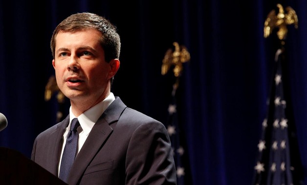 FILE PHOTO: U.S. Democratic presidential candidate Mayor Pete Buttigieg delivers remarks on foreign policy and national security, in Bloomington, Indiana, U.S., June 11, 2019. REUTERS/John Sommers II
