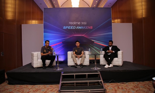 3 Pro is the latest model from smartphone brand realme, specialized in providing high quality experiences for young people. 