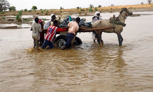 The Egyptian Foreign Ministry expressed deep condolences and sincere sympathy to the Sudanese people as floods recently hit a number of areas in Sudan, causing the death and injury of a number of citizens.