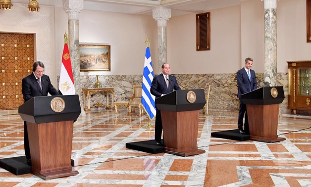 President Abdel Fatah al-Sisi, Cypriot President Nicos Anastasiades (l), and Greek Prime Minister Kyriakos Mitsotakis (r) in a joint press conference after trilateral summit in Cairo, Egypt. October 8, 2019. 