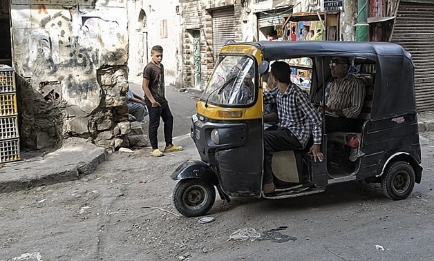 Tuktuk driver in old cairo – Wikimedia Commons/Wael Kenawey Photography