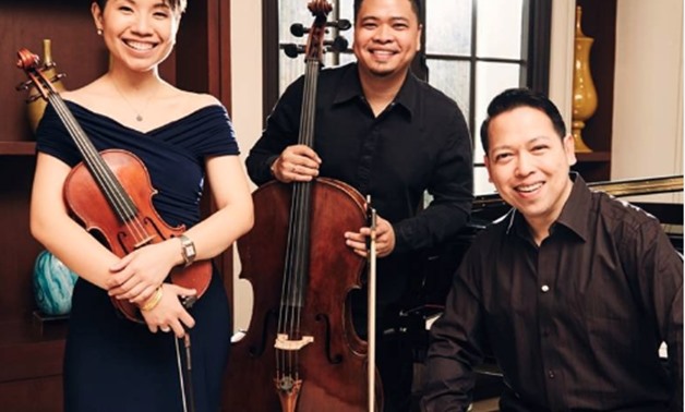 File: Manila Music Trio - ET.
