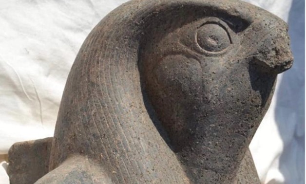 Discovered statue of Horus - ET