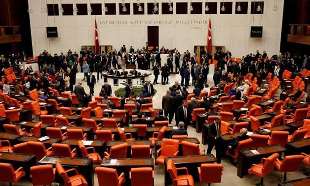 Turkish lawmakers attend a debate at the Turkish parliament in Ankara, Turkey, May 20, 2016. REUTERS/Umit Bektas