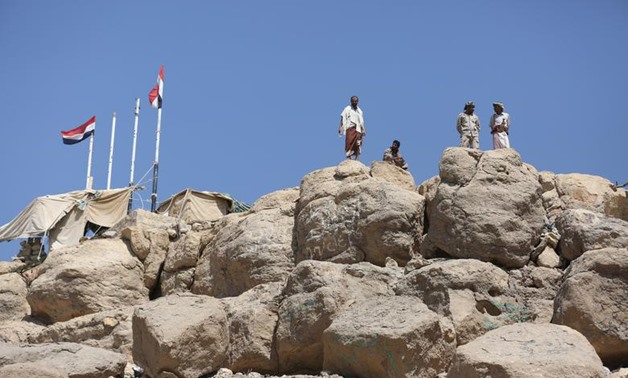 Soldiers stand at their position overlooking the Marib Dam near the the northern city of Marib, Yemen November 3, 2017. REUTERS/Ali Owidha