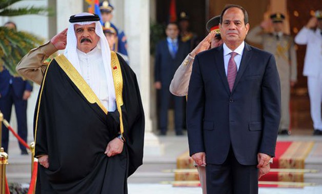 President Abdel Fatah al-Sisi (R) meets King of Bahrain Hamad bin Isa Al Khalifa (L) - press photo