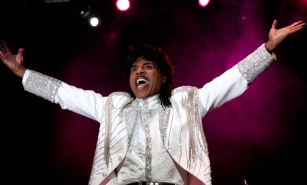 FILE PHOTO: Entertainer Little Richard performs at the Crossroad festival in Gijon, northern Spain, July 23, 2005. REUTERS/Alonso Gonzalez/File Photo