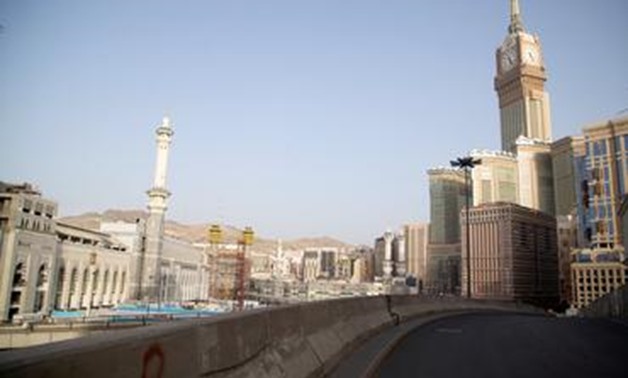 FILE PHOTO: A view of a deserted street, during a curfew imposed to prevent the spread of the coronavirus disease (COVID-19), in the holy city of Mecca, Saudi Arabia April 2, 2020. Picture taken April 2, 2020. REUTERS/Yasser Bakhsh
