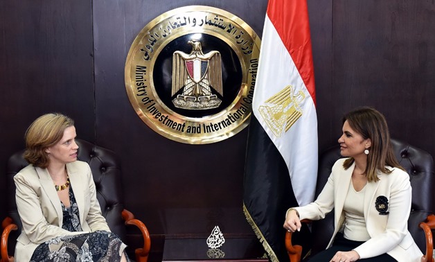 Belgian ambassador in Cairo Sibille de Cartier (L) Minister of Investment Sahar Nasr (R) - Press photo